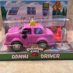 Vintage Chevron Danni Driver